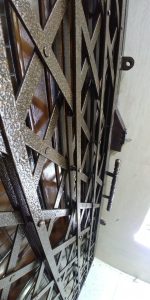 حفاظ آکاردئونی دوجداره تمام گل تسمه 2.5 سانت - تصویر 4