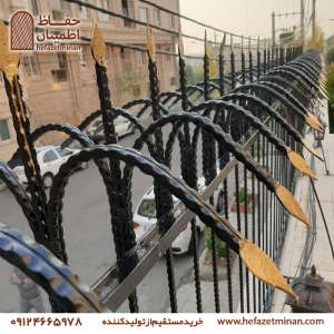حفاظ روی دیوار سه طرف نیزه